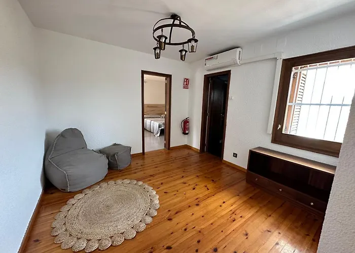 Casa L'avi Ferienhaus